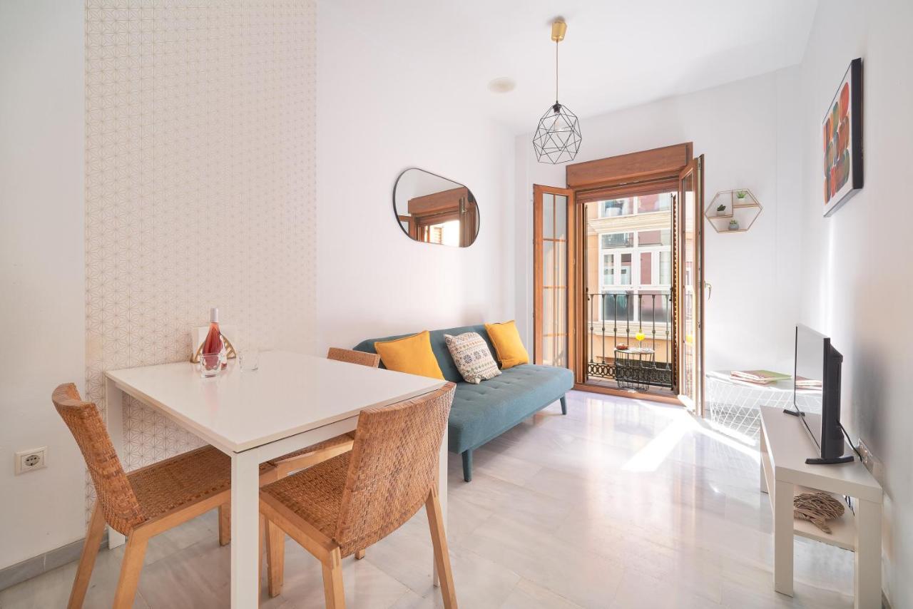 Apartamento En El Centro, Tranquilo Y Luminoso Malaga Exterior photo