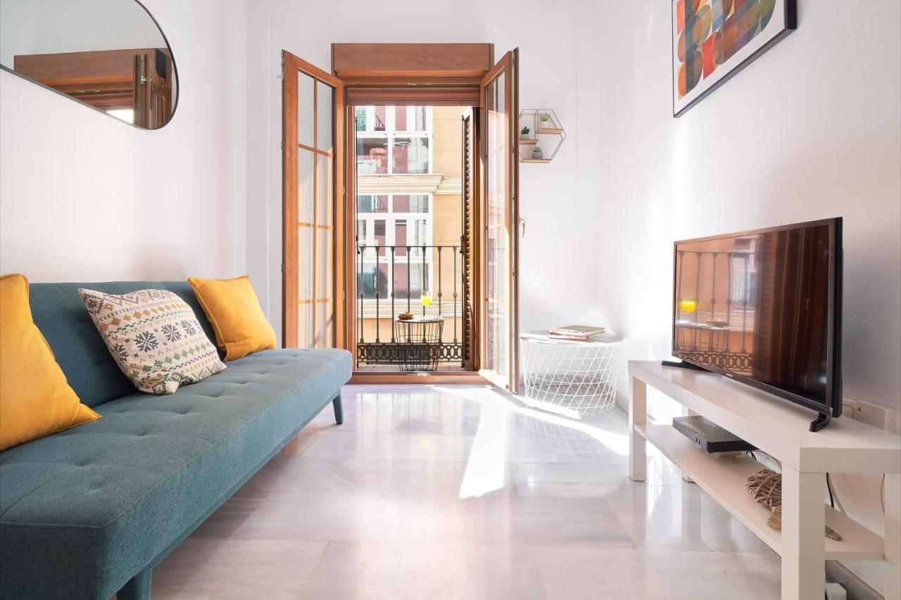 Apartamento En El Centro, Tranquilo Y Luminoso Malaga Exterior photo