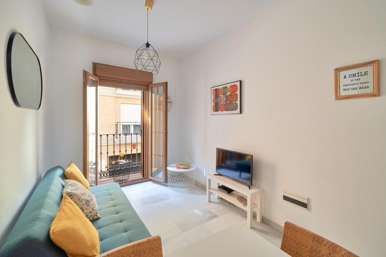 Apartamento En El Centro, Tranquilo Y Luminoso Malaga Exterior photo